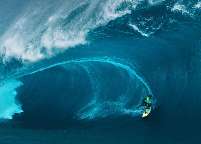 Hurley Surfwear & Apparel by ULAC in the Pacific Ocean 